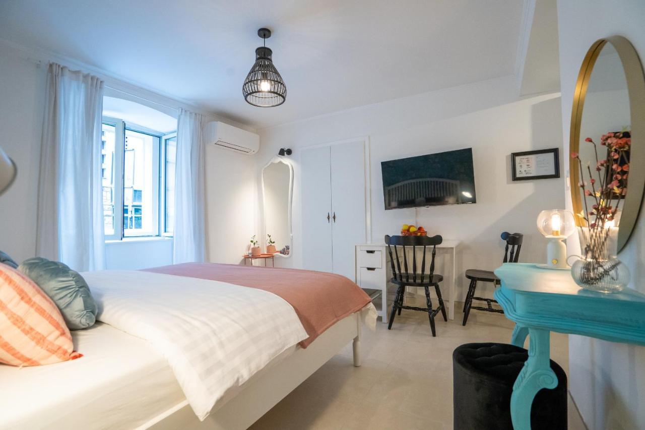 Vincent Studio Apartment Rijeka Luaran gambar